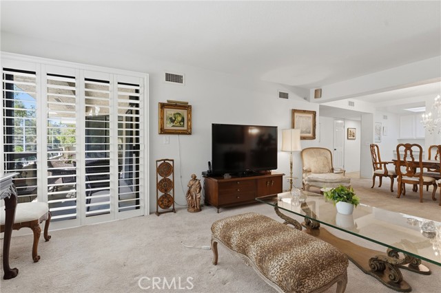 21650 Burbank, 203 photo 11