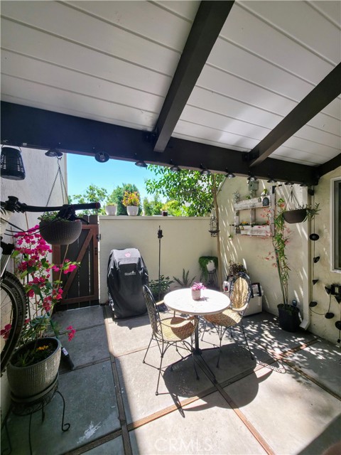 2300 Laguna Cir, #B, Concord CA: https://media.crmls.org/medias/e7071e91-f85e-4ae9-a740-d46ec69be0d1.jpg