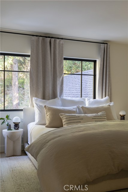 Detail Gallery Image 21 of 47 For 654 S Cumberland, Lake Arrowhead,  CA 92352 - 5 Beds | 5 Baths