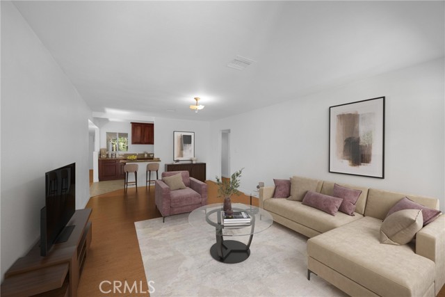 Detail Gallery Image 2 of 17 For 1128 S Parton, Santa Ana,  CA 92707 - 4 Beds | 3 Baths