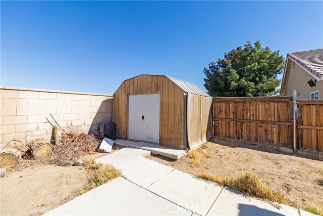 Detail Gallery Image 25 of 28 For 10990 Windcrest, Adelanto,  CA 92301 - 3 Beds | 2 Baths