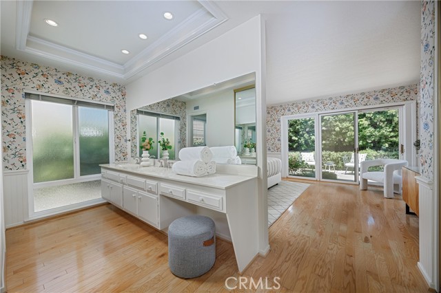 Detail Gallery Image 20 of 35 For 3620 Catamaran Dr, Corona Del Mar,  CA 92625 - 4 Beds | 2/1 Baths