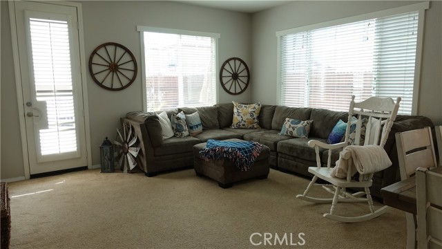 33953 Lily Road, Yucaipa CA: https://media.crmls.org/medias/e70a0b01-c8f4-4cc6-965a-918b7283ece6.jpg