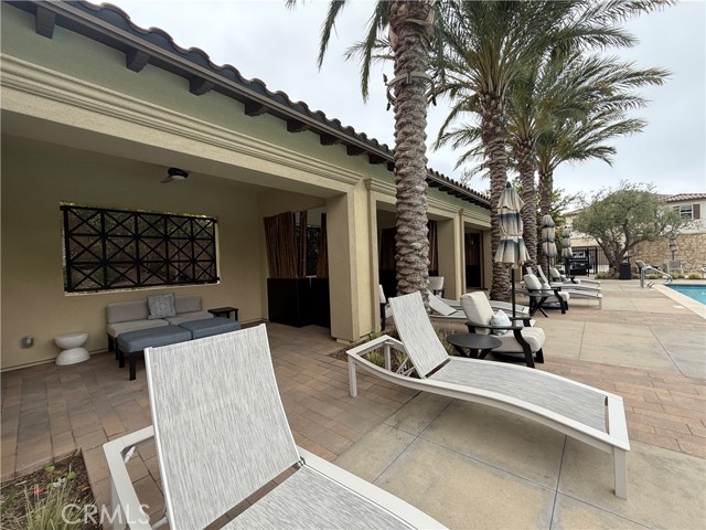 19256 Merryweather Drive, Canyon Country CA: https://media.crmls.org/medias/e70a5713-a4b7-4e89-a5a2-15497c8a0640.jpg