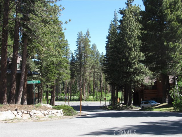 Detail Gallery Image 35 of 42 For 266 Holiday Vista Dr, Mammoth Lakes,  CA 93546 - 4 Beds | 3/1 Baths