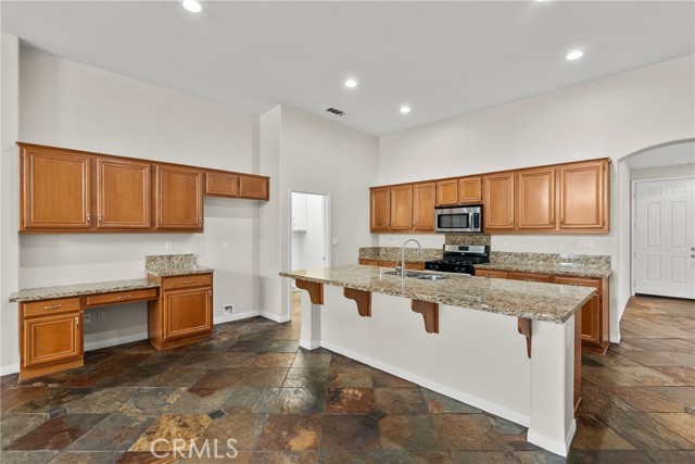 Detail Gallery Image 14 of 50 For 1790 Hideaway Pl, Palmdale,  CA 93551 - 4 Beds | 2 Baths