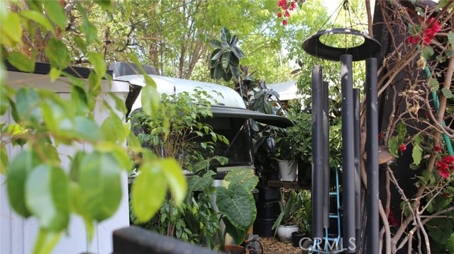 10799 Sherman Grove Avenue, Los Angeles CA: https://media.crmls.org/medias/e70b5883-e624-4eca-8921-e546ba5119a9.jpg