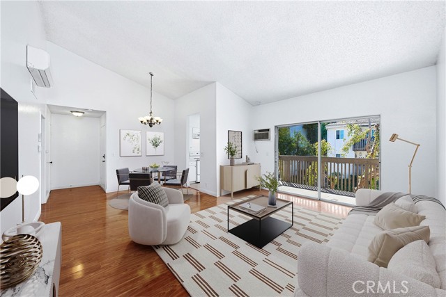 Front Image Thumbnail for CRMB26047984