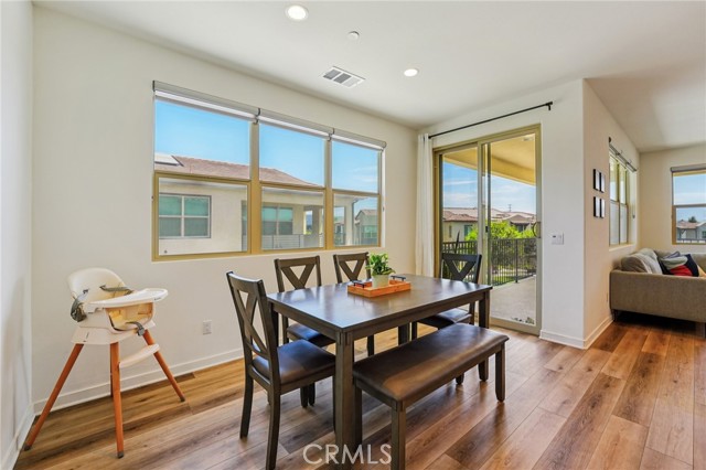 Detail Gallery Image 8 of 29 For 4241 E Malagon Privado #48,  Ontario,  CA 91761 - 2 Beds | 2 Baths
