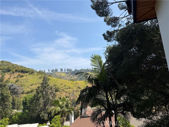 Detail Gallery Image 5 of 12 For 265 Encino Dr, Oak View,  CA 93022 - – Beds | – Baths