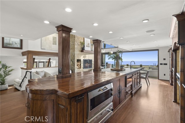 Detail Gallery Image 11 of 56 For 3150 Breakers, Corona Del Mar,  CA 92625 - 4 Beds | 5 Baths