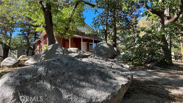 Detail Gallery Image 13 of 43 For 572 Dahlia Dr, Green Valley Lake,  CA 92341 - 3 Beds | 1/1 Baths