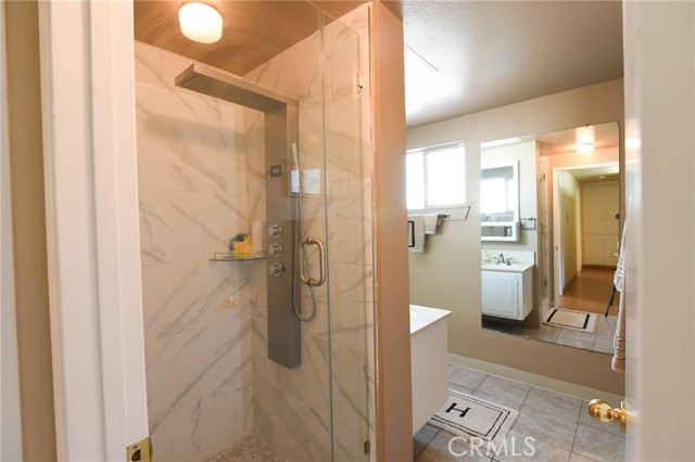 5295 Bronson Way, Riverside CA: https://media.crmls.org/medias/e70dffa3-3c87-4226-8630-371e64f2bcaf.jpg