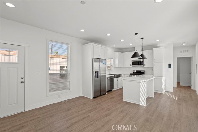 Detail Gallery Image 12 of 32 For 6154 Mission Bld #65,  Jurupa Valley,  CA 92509 - 3 Beds | 2 Baths