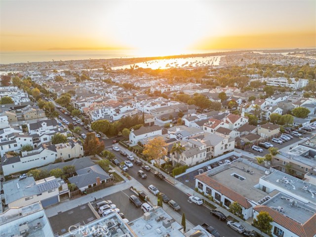 Detail Gallery Image 35 of 39 For 707 Begonia Ave, Corona Del Mar,  CA 92625 - – Beds | – Baths