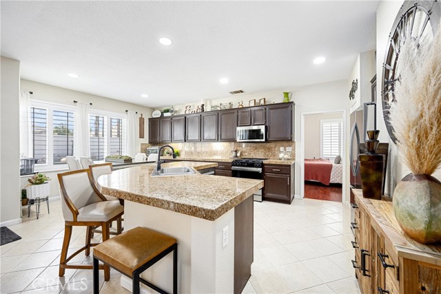 25324 Country Fair Drive, Menifee CA: https://media.crmls.org/medias/e70ea236-cfa2-48c4-b183-b83e2fcab23b.jpg