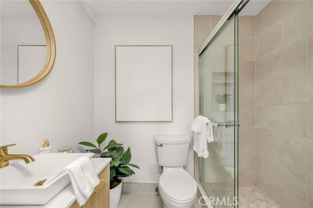 Detail Gallery Image 17 of 23 For 2844 E 3rd St #210,  Long Beach,  CA 90814 - 2 Beds | 2 Baths