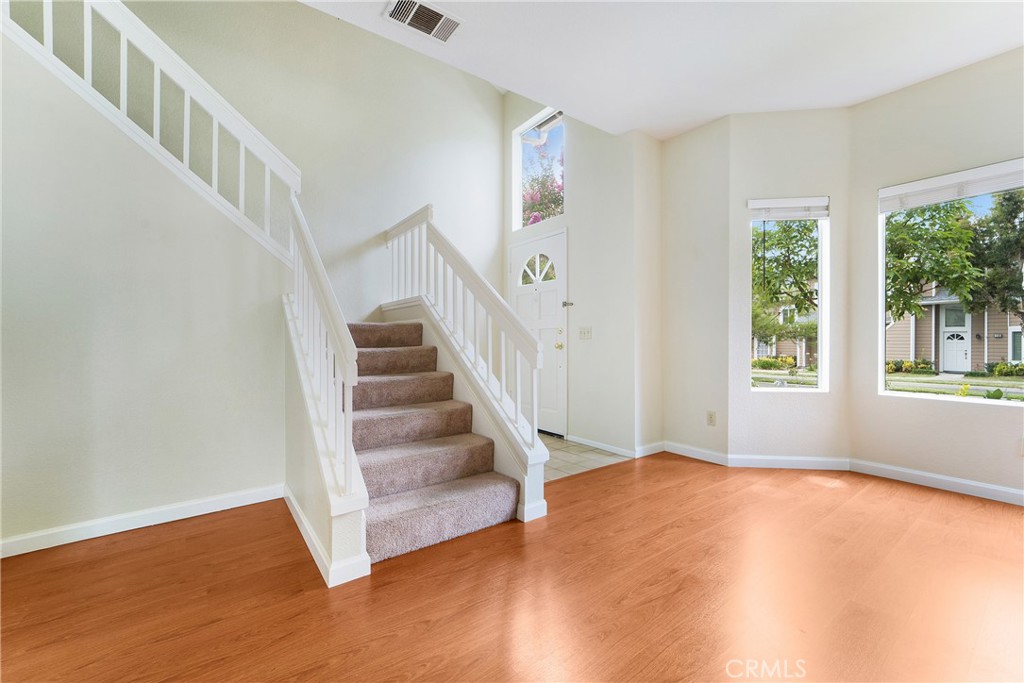 MLS #OC25266233 image #9