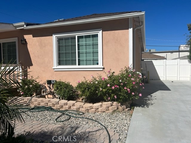 Detail Gallery Image 19 of 33 For 17257 Welby Way, Van Nuys,  CA 91406 - 3 Beds | 3 Baths