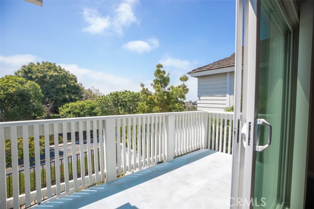 35 Bawley Street, Laguna Niguel CA: https://media.crmls.org/medias/e7107c33-84be-441e-bedd-b91aabcd5a0c.jpg
