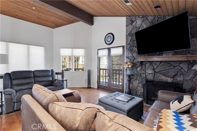 Detail Gallery Image 18 of 41 For 39802 Lakeview Dr #25,  Big Bear Lake,  CA 92315 - 2 Beds | 2 Baths