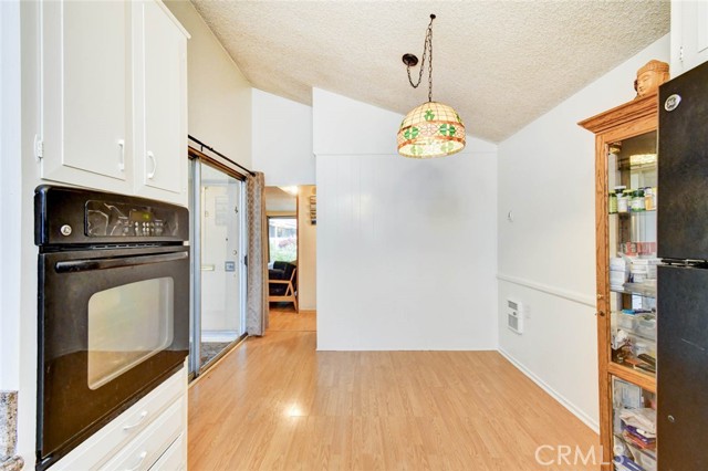 Detail Gallery Image 14 of 37 For 147 Ave Majorca #B,  Laguna Woods,  CA 92637 - 2 Beds | 1/1 Baths