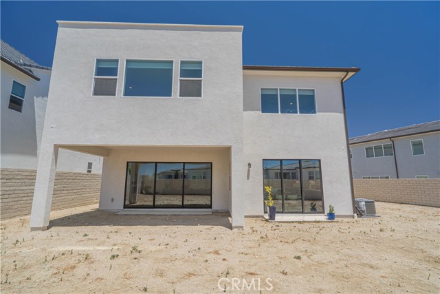 27871 Screenplay Place, Valencia CA: https://media.crmls.org/medias/e7123867-0b94-40fa-898d-4113b66e5496.jpg