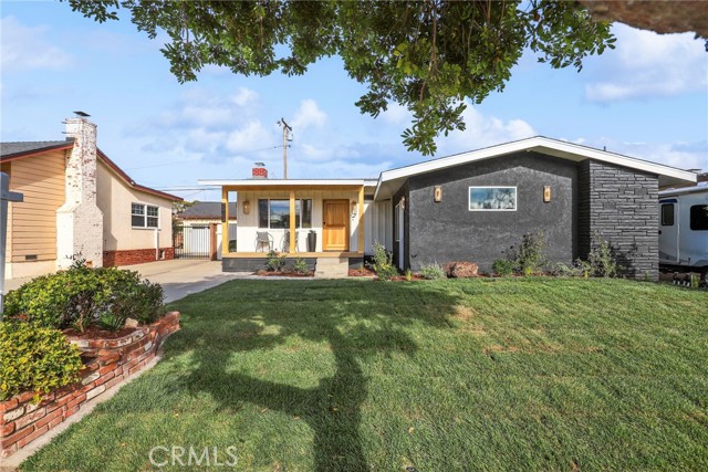 Detail Gallery Image 4 of 60 For 2902 Ladoga Ave, Long Beach,  CA 90815 - 3 Beds | 2 Baths