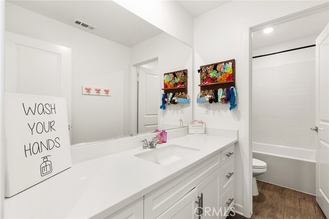 Detail Gallery Image 9 of 37 For 31530 Cobalite Dr, Winchester,  CA 92596 - 4 Beds | 3 Baths