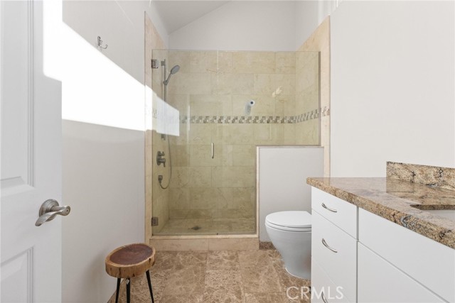 Detail Gallery Image 17 of 19 For 19 Laguna Court, Manhattan Beach,  CA 90266 - 3 Beds | 2/1 Baths