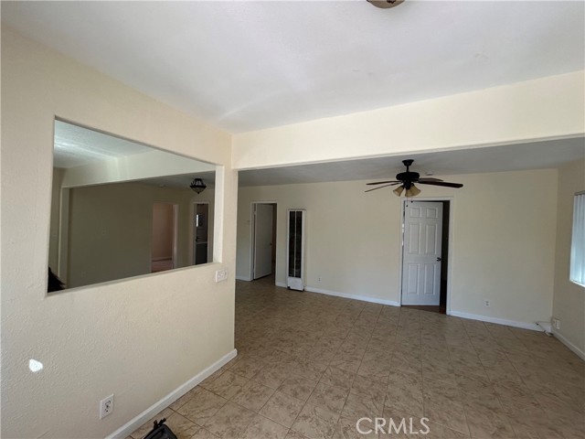 Detail Gallery Image 3 of 23 For 14172 Arrow Rte., Fontana,  CA 92335 - 2 Beds | 2 Baths