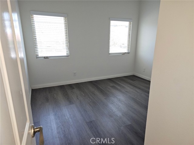 275 W Center Street, Covina CA: https://media.crmls.org/medias/e713e8f8-99c8-485b-babc-fb713589bed4.jpg