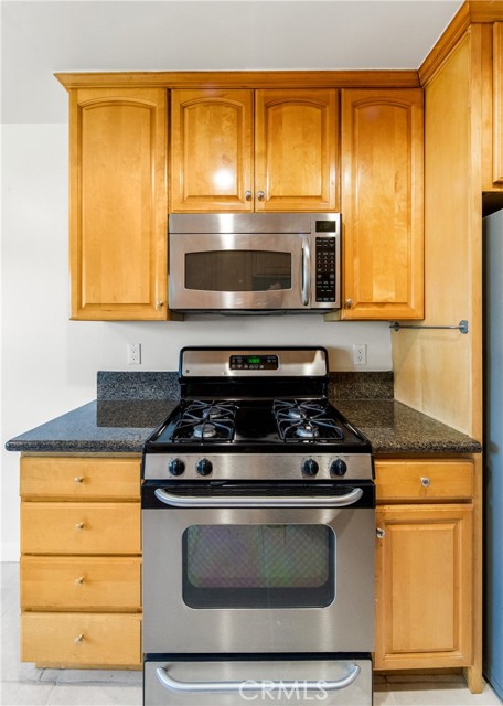 Image 16 of 62 For 6600 Warner  241