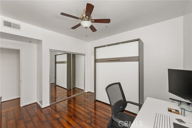 Detail Gallery Image 15 of 32 For 250 N First St #322,  Burbank,  CA 91502 - 2 Beds | 2 Baths