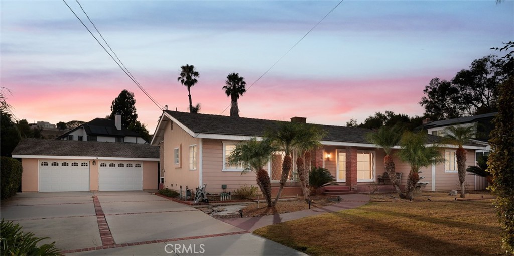 11211 Newport Ave.