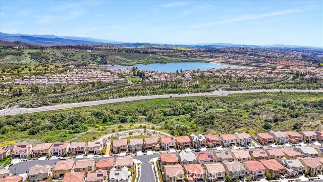 Detail Gallery Image 7 of 50 For 1901 Aliso Canyon Dr, Lake Forest,  CA 92610 - 5 Beds | 4 Baths