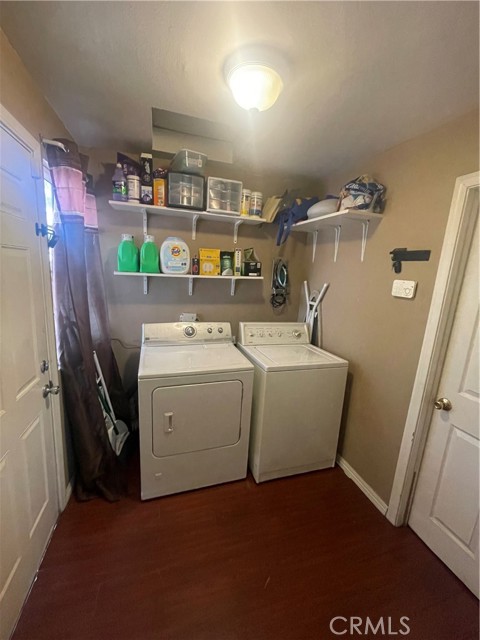 942 E 6th Street, Pomona CA: https://media.crmls.org/medias/e715ec13-6ea1-4026-bdc7-7d919a815cfa.jpg