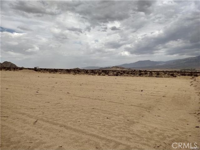 Detail Gallery Image 5 of 13 For 0 Stellar Rd, Lucerne Valley,  CA 92356 - – Beds | – Baths