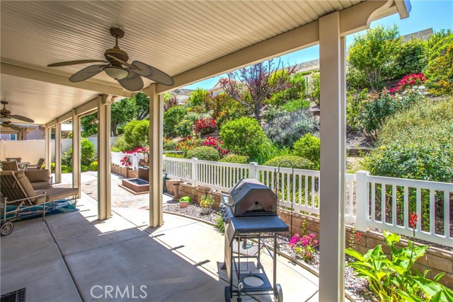 2012 Melbourne Circle, Banning CA: https://media.crmls.org/medias/e716b93e-fedc-4a80-aca9-476cdfa38921.jpg