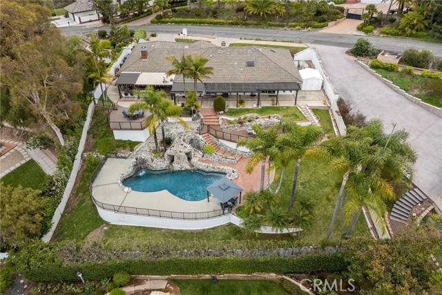241 S Country Hill Road, Anaheim Hills CA: https://media.crmls.org/medias/e7187fa2-a409-4b12-a8fd-badceabeee0c.jpg