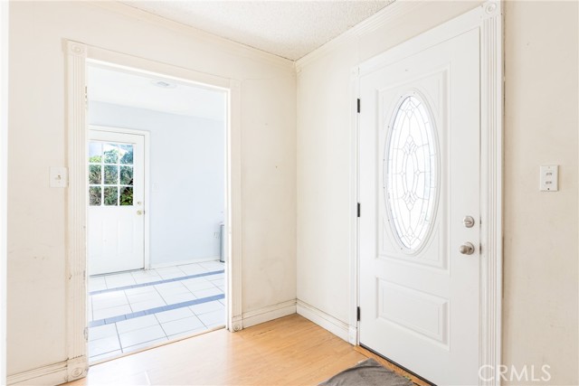 Detail Gallery Image 7 of 48 For 17149 Donmetz, Granada Hills,  CA 91344 - 4 Beds | 2 Baths