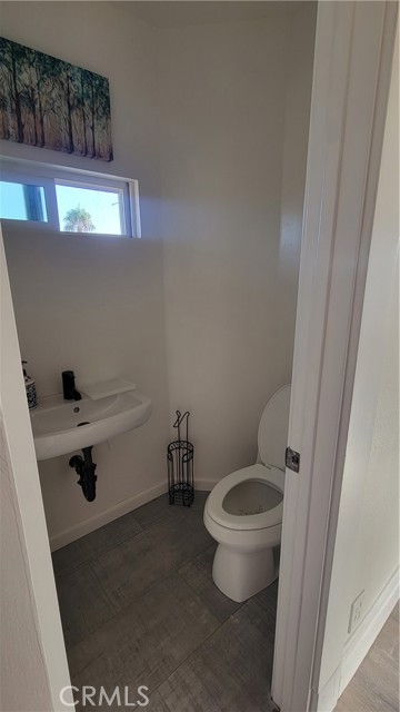 Shared half bathroom upstairs