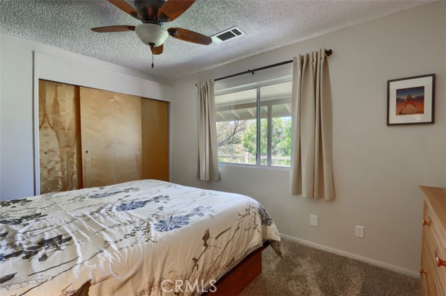 Detail Gallery Image 13 of 42 For 50986 Road 632, Oakhurst,  CA 93644 - 3 Beds | 2 Baths