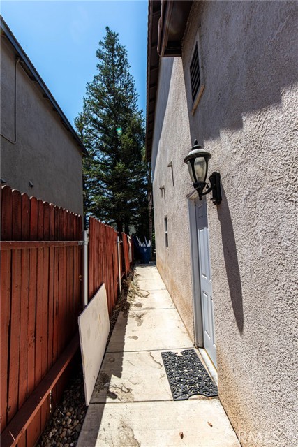 803 Mountain Park Drive, Bakersfield CA: https://media.crmls.org/medias/e71c9dae-1998-4590-8cf9-0aab18111498.jpg