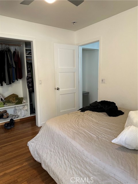228 4th Street, Seal Beach CA: https://media.crmls.org/medias/e71d8f69-c393-4081-b05e-e83550d5d5b5.jpg