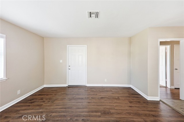 Detail Gallery Image 10 of 29 For 8113 Noble, Panorama City,  CA 91402 - 2 Beds | 1 Baths