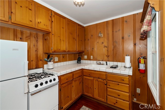 Detail Gallery Image 20 of 33 For 41496 Oak, Big Bear Lake,  CA 92315 - 2 Beds | 1/1 Baths