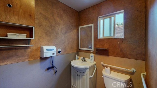 Detail Gallery Image 20 of 36 For 1248 Rocky Rd #2,  Simi Valley,  CA 93063 - 2 Beds | 2/1 Baths