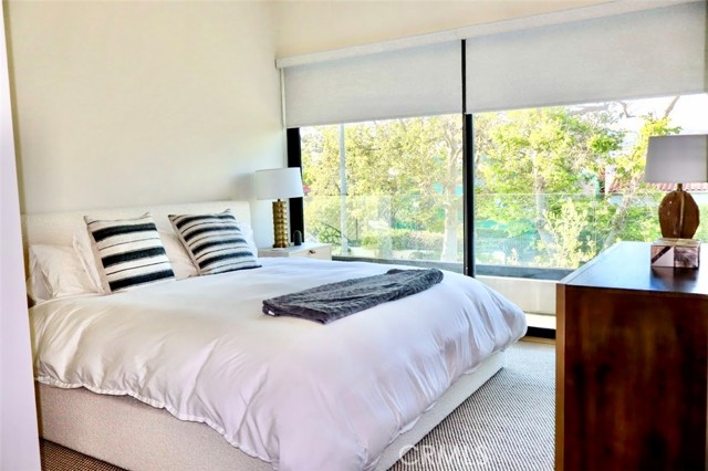 6430 Drexel AVE, Los Angeles CA: https://media.crmls.org/medias/e7204919-4efe-41ac-aa3a-e83fb8b06886.jpg