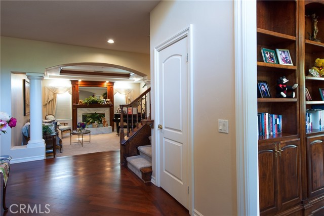 Detail Gallery Image 6 of 34 For 7361 via Vista, Riverside,  CA 92506 - 5 Beds | 3/1 Baths